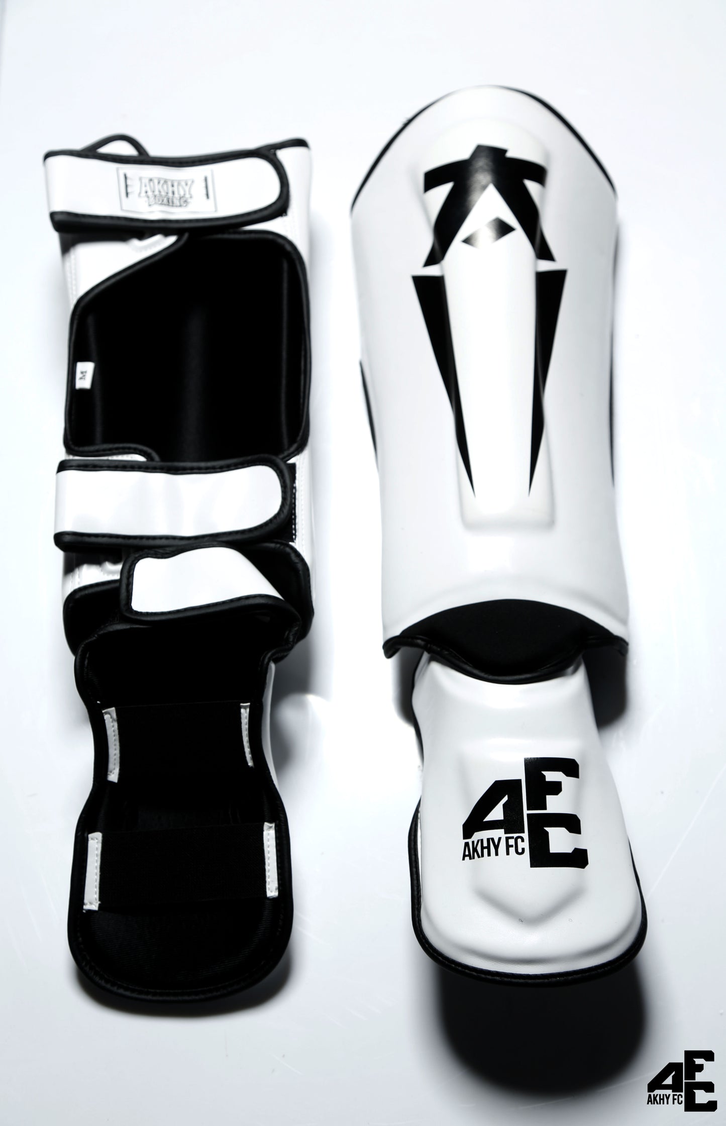 Shinguard White&Black