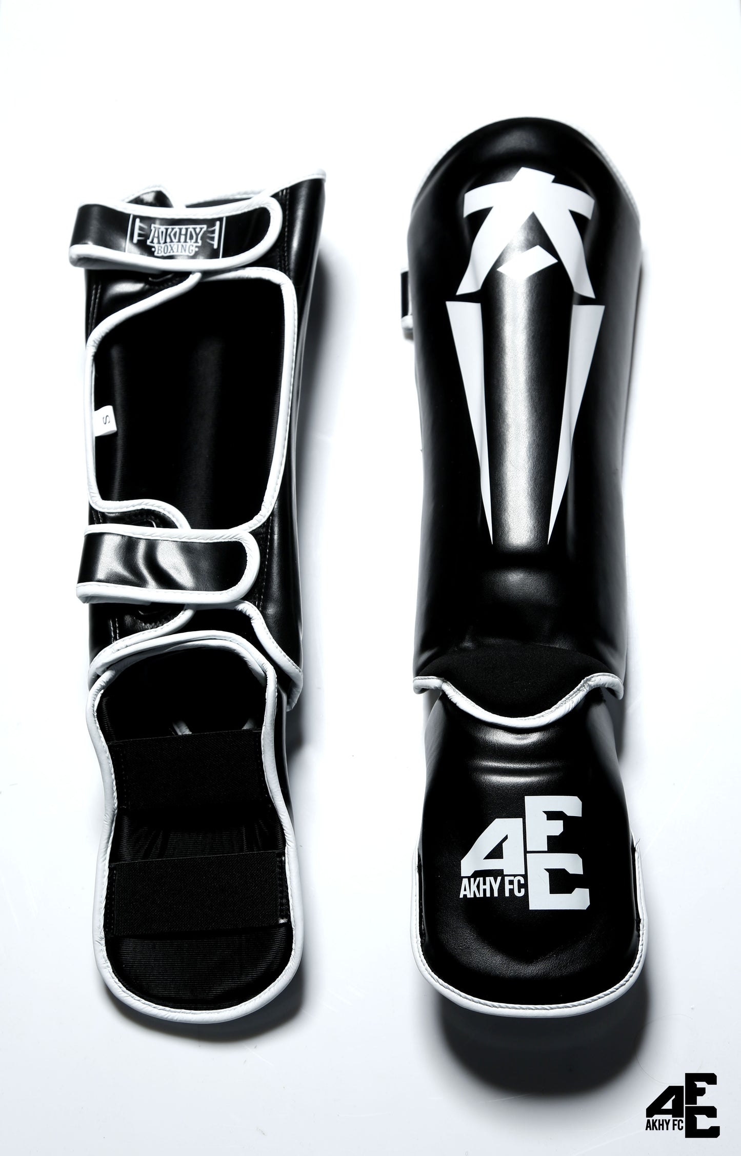Shinguard Black&White